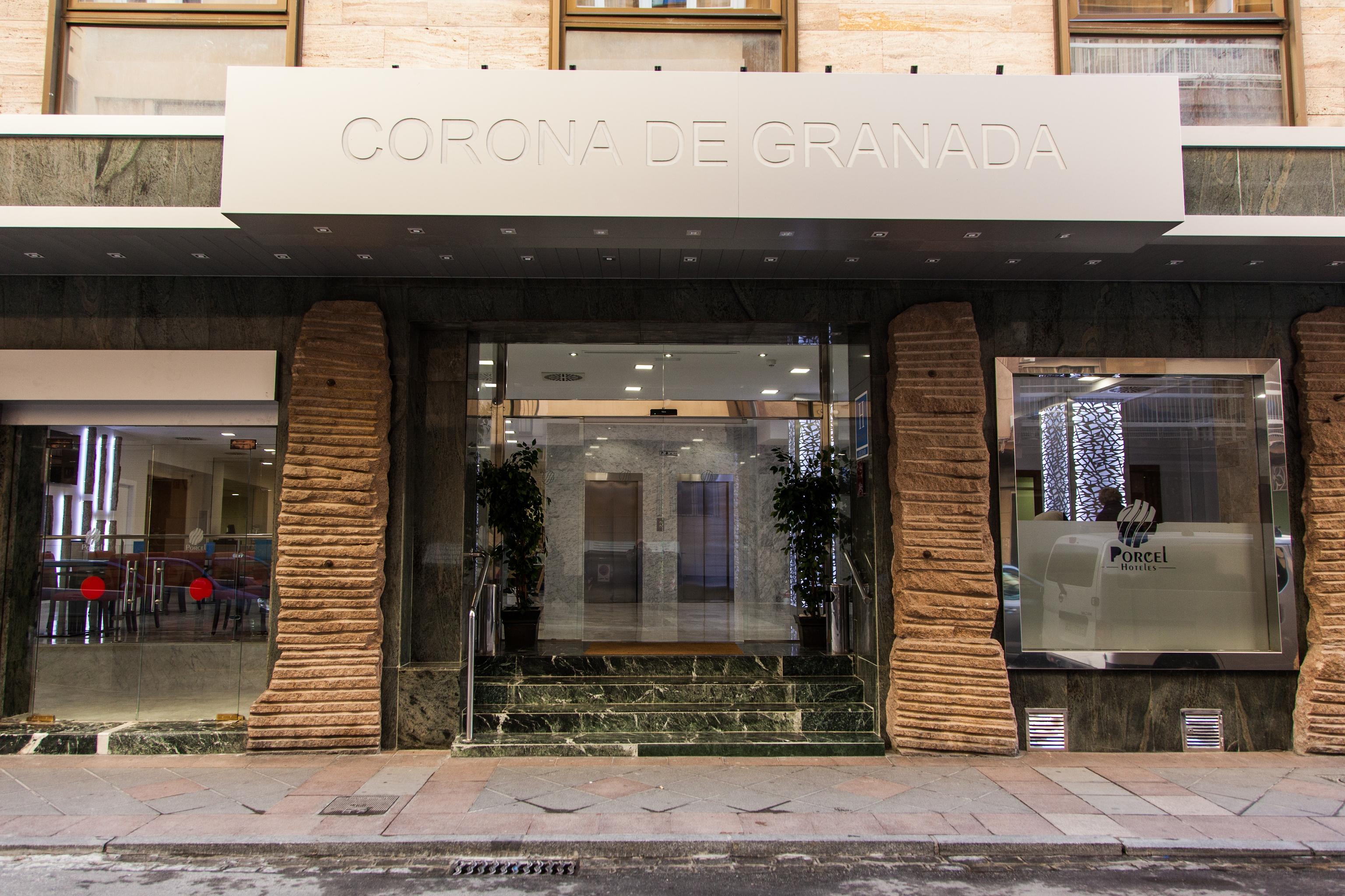 ホテル コロナ デ グラナダ エクステリア 写真